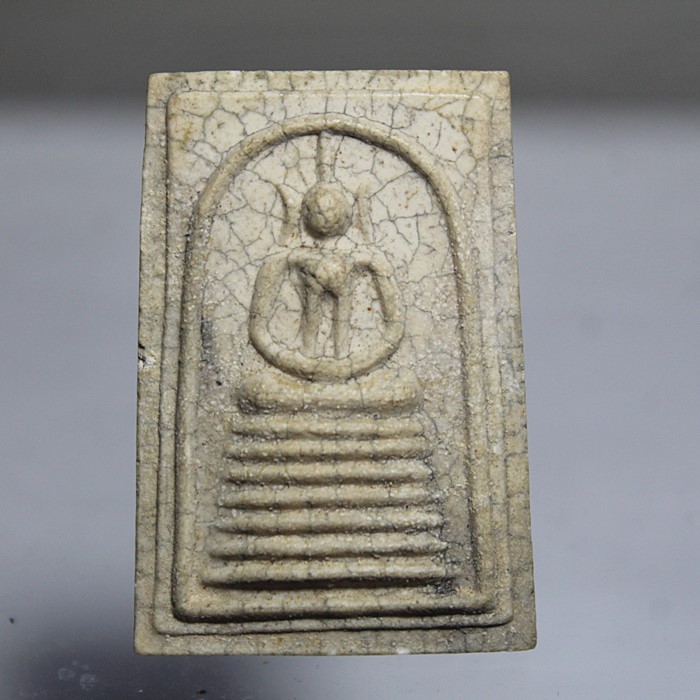 Q616พระสมเด็จพิมพ์เกศไชโย รุ่นเสาร์ 5 -5-55 เนื้อแตกลายงา สภาพสวยๆ