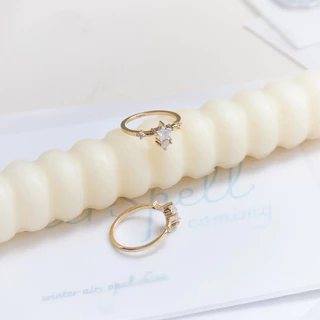 earika.earrings - starlit spell ring แหวนเพชรดาวโอปอล วัสดุสแตนเลส (stainless steel) ใส่อาบน้ำได้ เหมาะสำหรับคนแพ้ง่าย