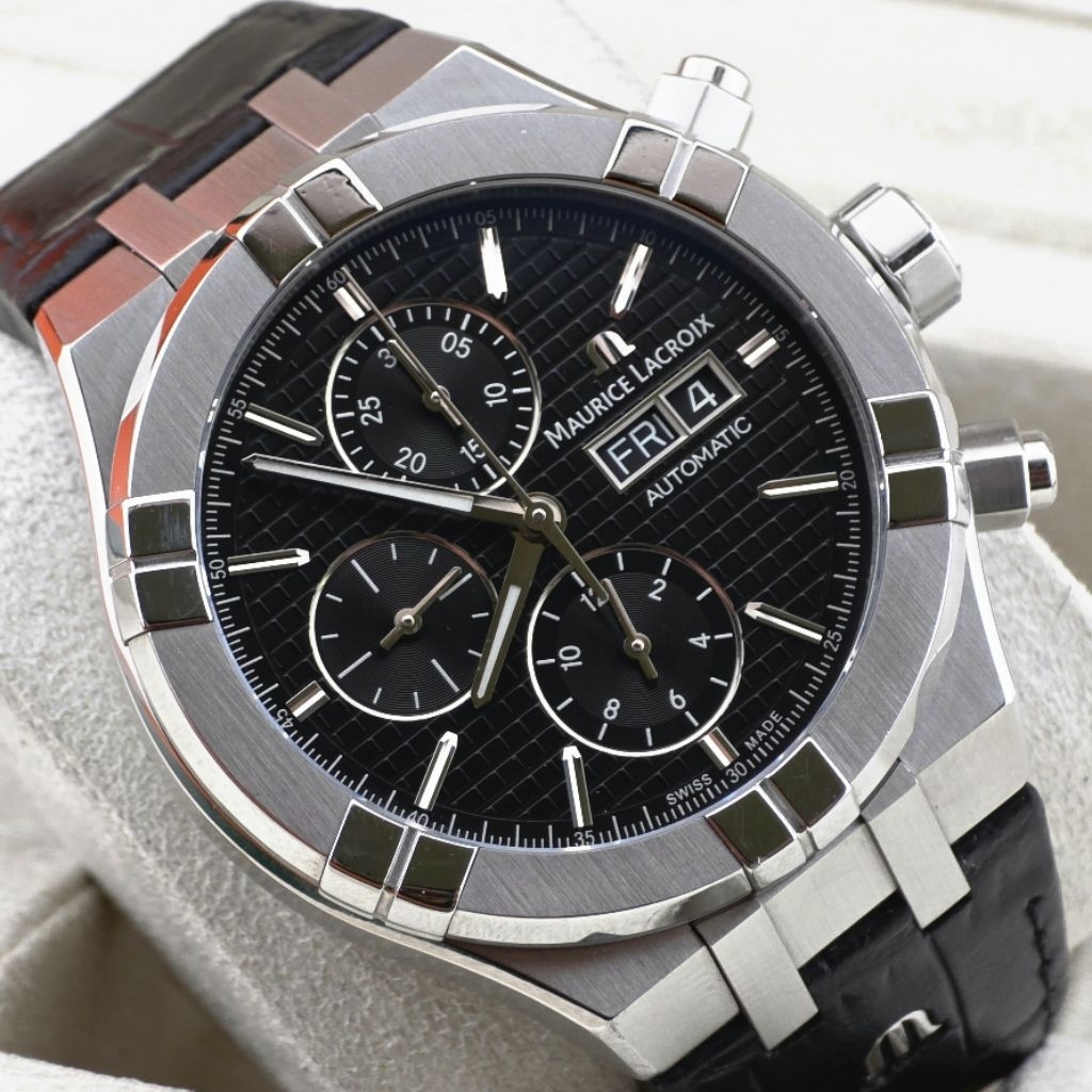 Maurice Lacroix Aikon Automatic Chronograph (AI6038) AI6038-SS001-330-1 Black Dial