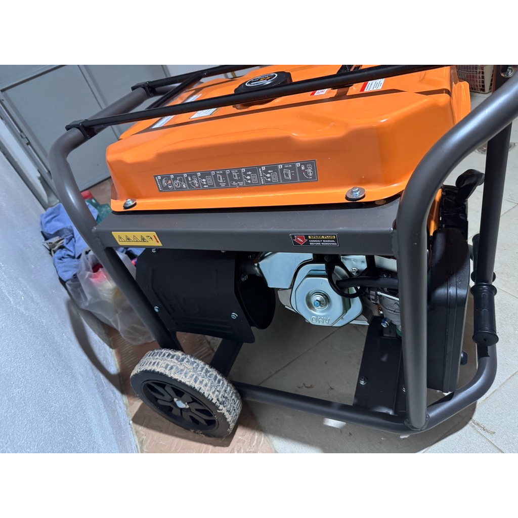 เครื่องปั่นไฟ หรือ เครื่องกำเนิดไฟฟ้า ROWEL