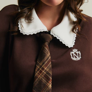 Nineties Design : Class Of Nineties Sweater เสื้อสเวตเชิ้ต รุ่น Gifted **ไม่มีเนกไทด์***