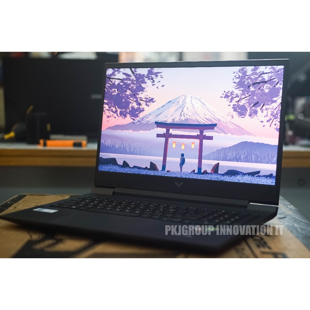 โน๊ตบุ๊คเล่นเกมมือสอง HP Victus 16-E0081AX R5 5600H RAM 16GB M.2 512GB RTX 3050