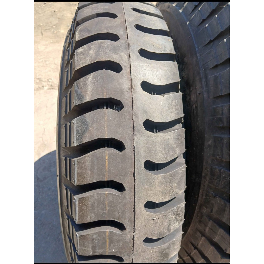 ยางใหม่ค้างปี 700-15 ขอบ 15 ราคาต่อเส้น