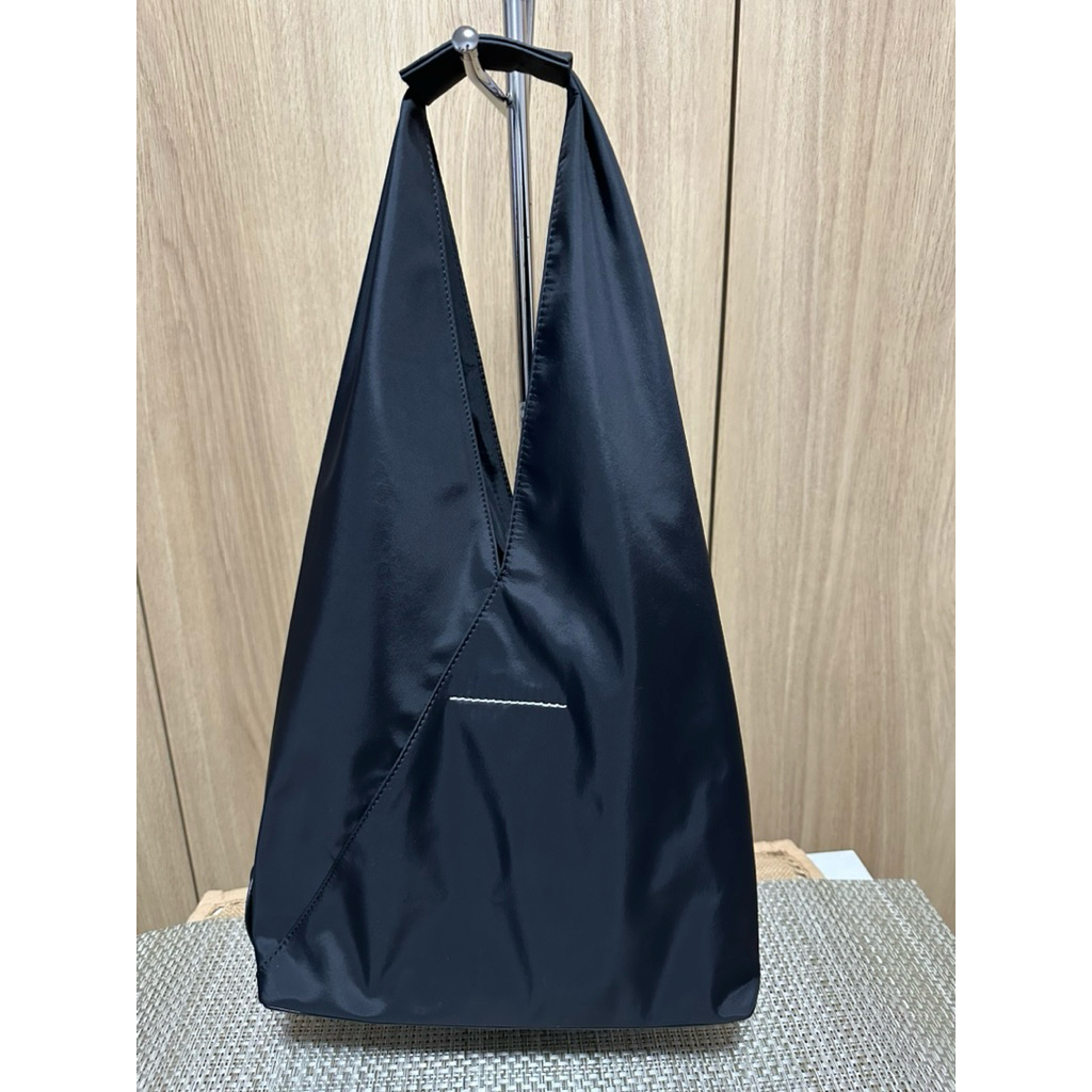 กระเป๋าสะพายผ้า Nylon MM6 Maison Margiela