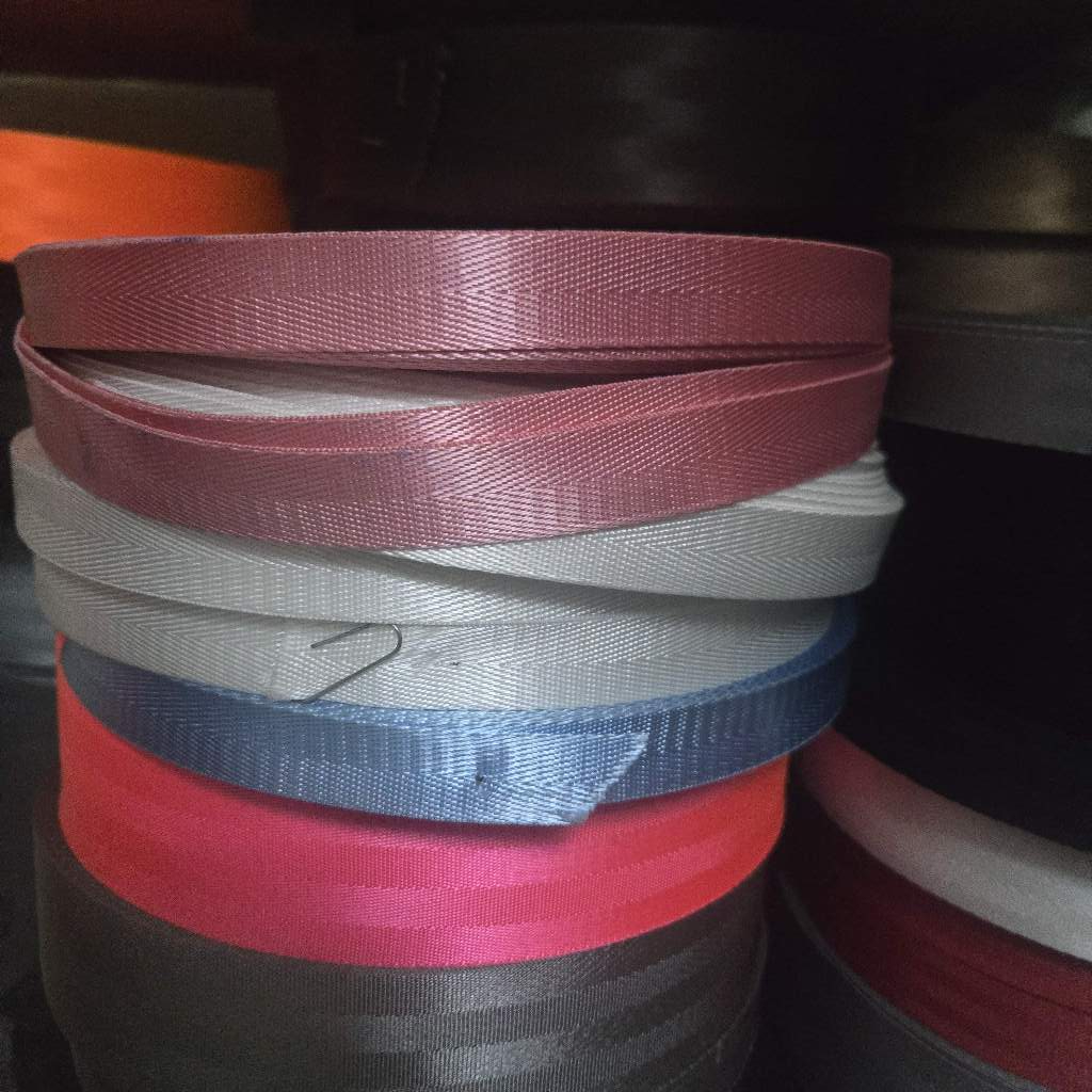 สายสะพาย 6หุน 3/4นิ้ว เทา ดำ น้ำตาล ราคาเมตรละ seat belt Nylon Polyester Webbing