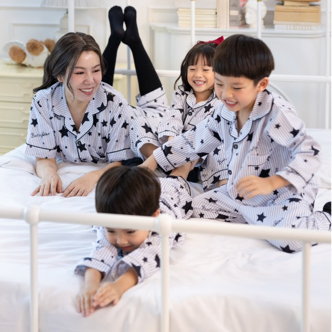 🌠 ชุดนอนครอบครัว Bunnybear  midnight ดาว Family Set ลายน่ารัก พ่อแม่ลูก คู่รัก พี่น้อง มีไซส์เด็ก-ผู้ใหญ่ ผ้านิ่มใส่สบาย