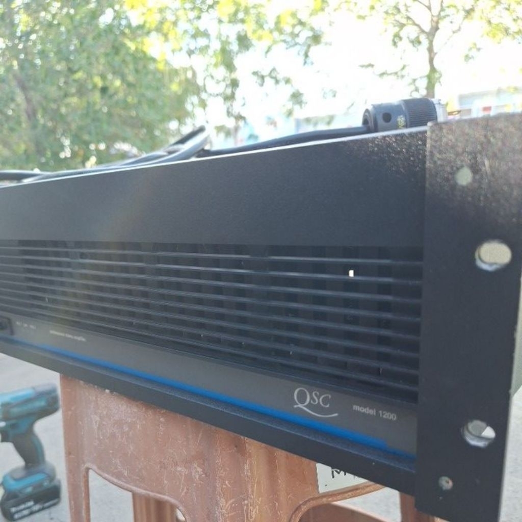 Power Amp QSC Model 1200 Serie ONE