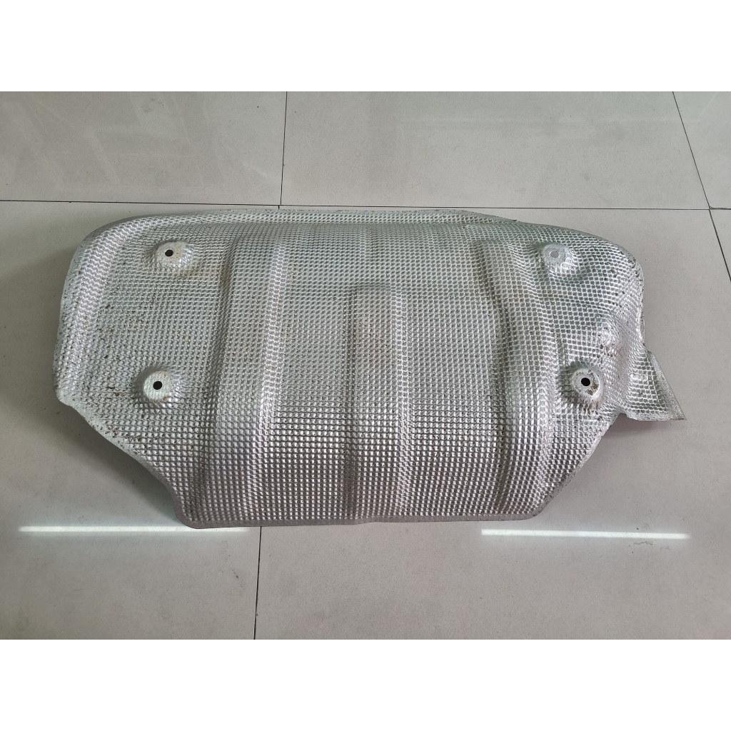 แผ่นกันความร้อนท่อไอเสีย SWIFT SPORT ZC32S