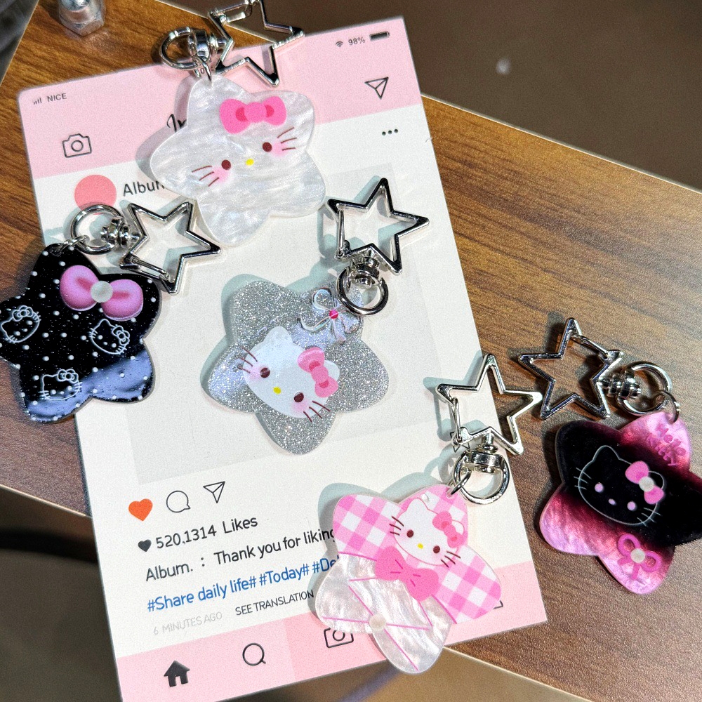 พร้อมส่ง🇹🇭 WB02(03-07) พวงกุญแจห้อยกระเป๋า อะคริลิค รุปดาวลาย Hello Kitty