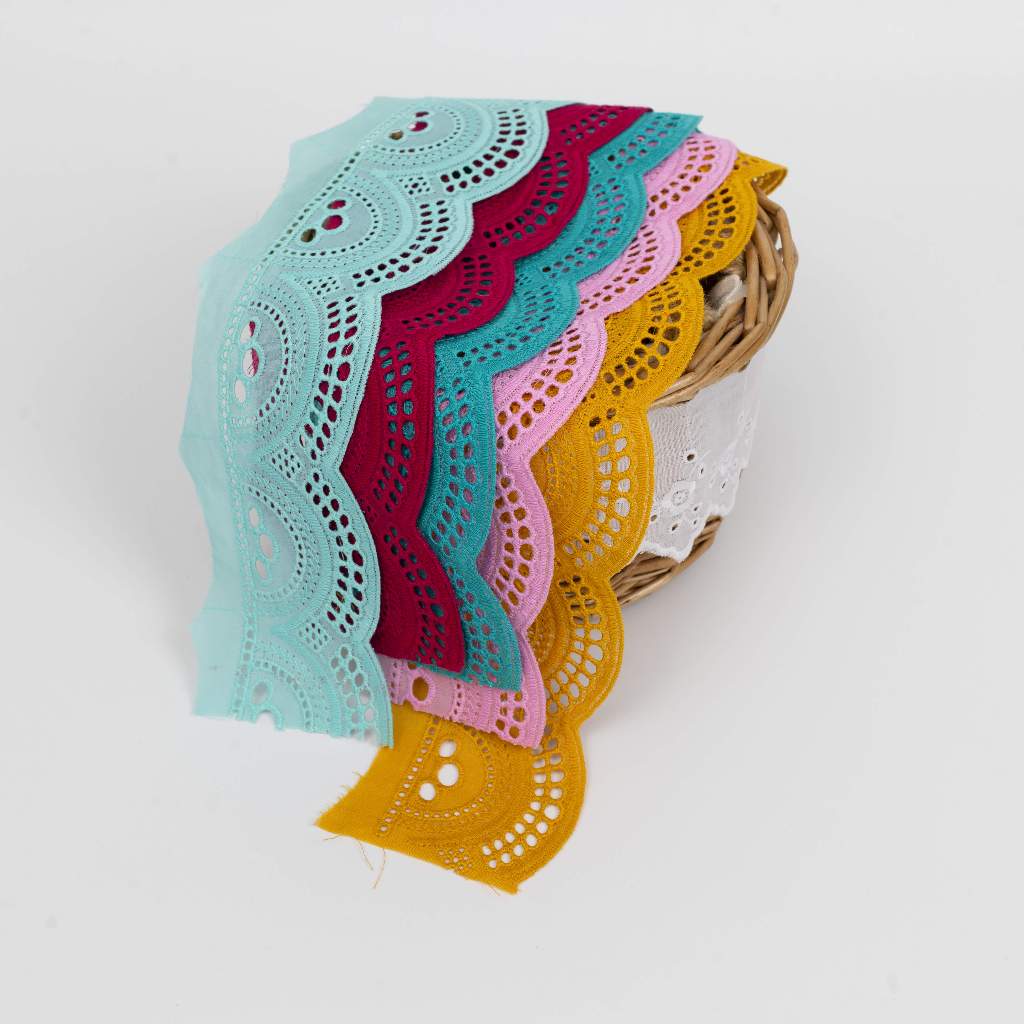 PureCotton Lace – ลูกไม้คอตตอนปักลาย 3 นิ้ว 15 หลา (15 Yards)