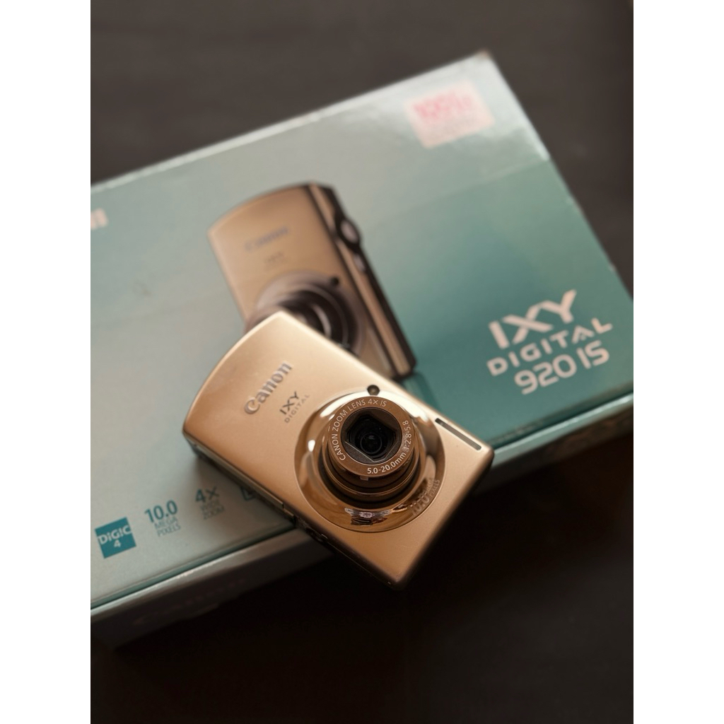 Canon Ixy920  gold full box