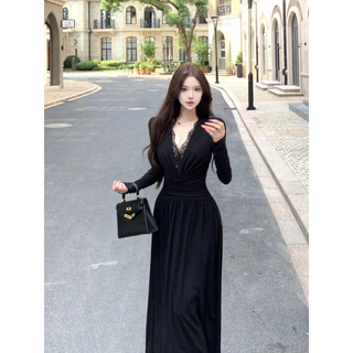 แม็กซี่เดรส แขนยาว คอวี แต่งซับในลูกไม้ สม็อคกลางอก ต่อกระโปรงทรงเอจับจีบ เข้ารูป ผ้าโพลิเอสเตอร์ #9287
