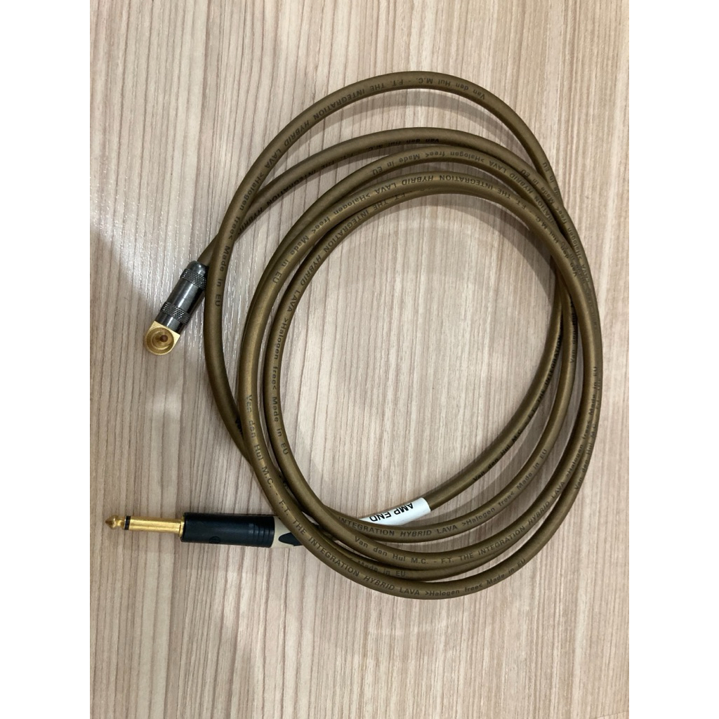 Lava Cable Van Den Hul 10ft  สาย amp guiter ยาว10ฟุต ใช้งานครั้งเดียว