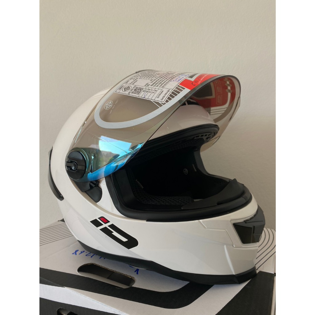 หมวกกันน็อคเต็มใบ รุ่น ID SPARTAN  สีขาว ไม่มีลาย หมวกกันน็อคมอเตอร์ไซค์