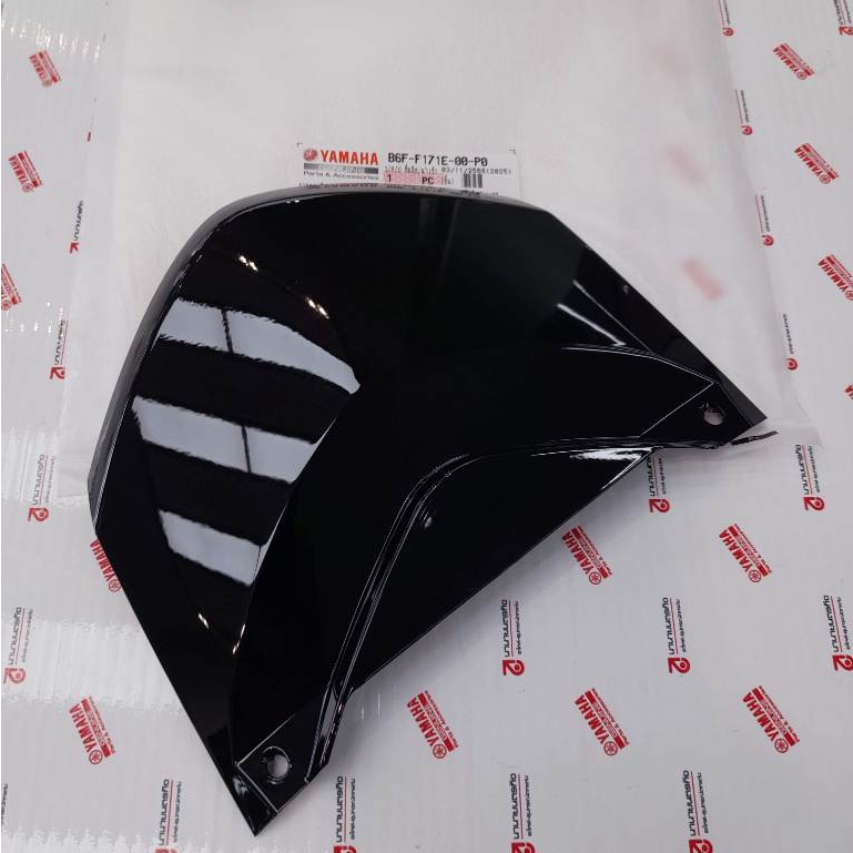 B6FF171E00P0 ฝาครอบท้ายเบาะสีดำ FINN ไม่รวมสติ๊กเกอร์ แท้ YAMAHA B6F-F171E-00-P0