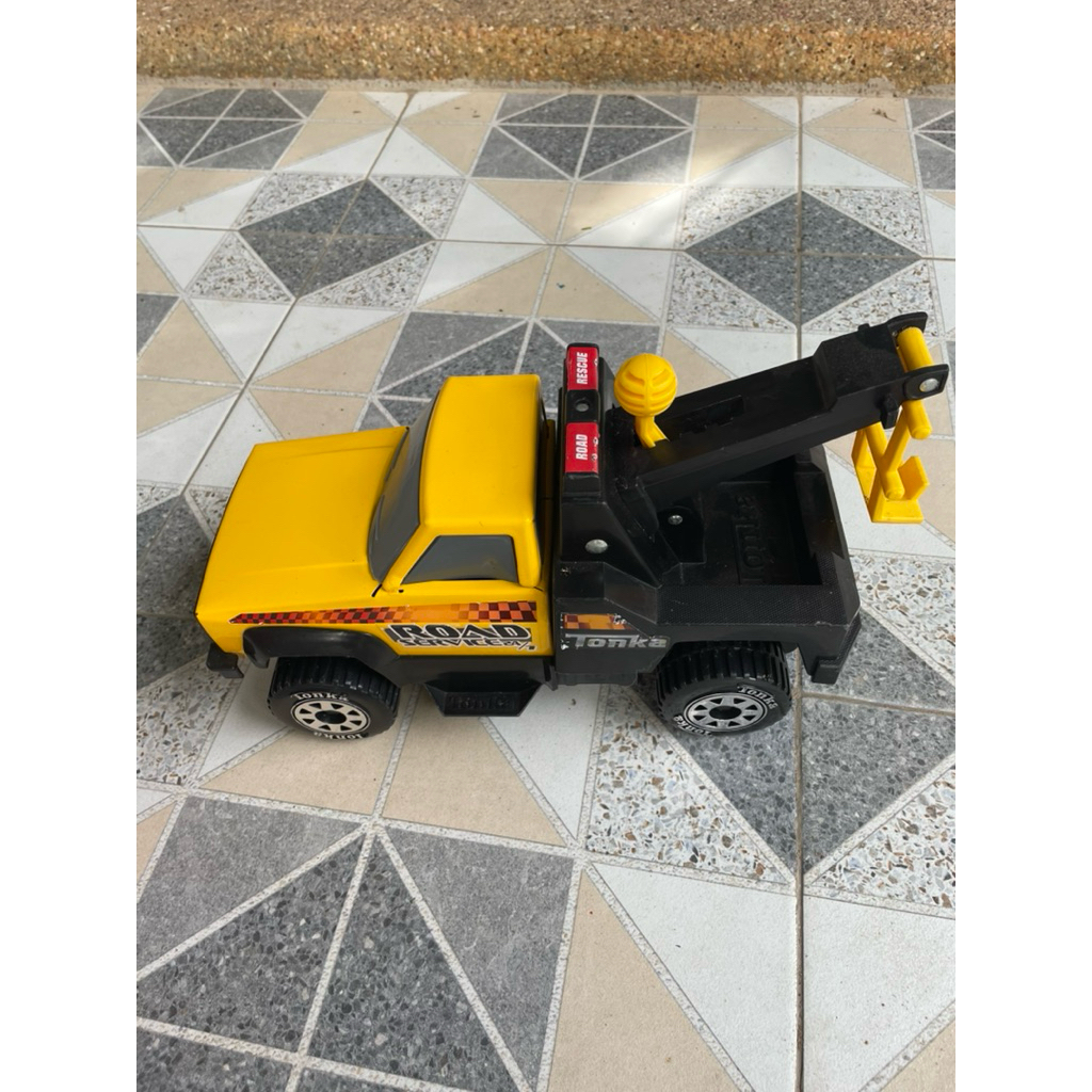 Tonka Steel Classics tow truck ทอนก้า รถยก รถกระบะลาก รถของเล่น รถเด็กเล่น ของแท้ 100%