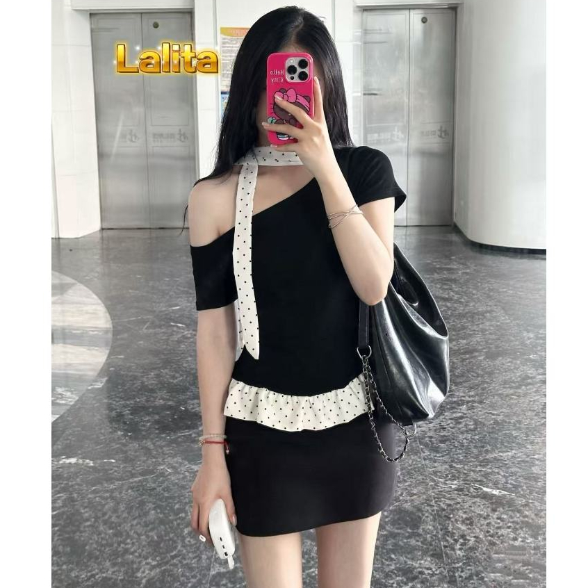 ส่งไวจากไทย เสื้อปาดไหล่ ดีเทลเย็บชายระบาย ลายจุด มีสีให้เลือกมากมาย Lalita