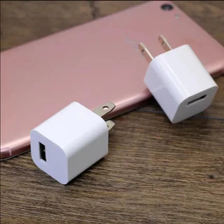 ที่ชาร์จจุดสีเขียวขนาดเล็กสำหรับอะแดปเตอร์ ชาร์จโทรศัพท์ Apple Android 5V1A หัวชาร์จ USB หัวเดียว