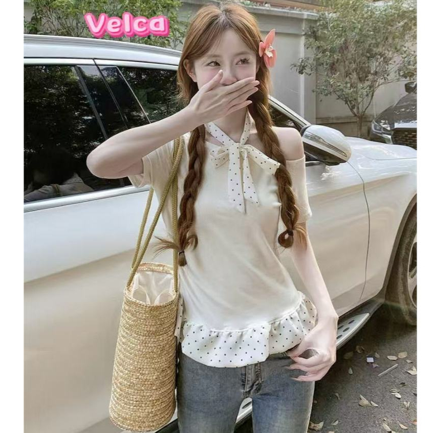 ส่งไวจากไทย เสื้อยืดแขนสั้น เปิดไหล่ข้างเดียว เสื้อปาดไหล่ ดีเทลเย็บชายระบาย