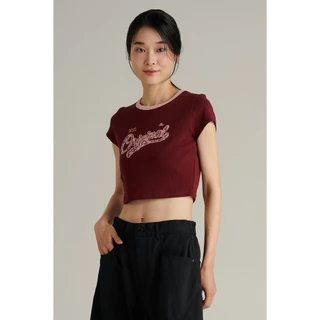 Mc JEANS (แม็คยีนส์) Online Exclusive เสื้อยืดผู้หญิง เสื้อยืดแขนสั้น ทรงสลิมครอป มี 2 สีให้เลือก MTTZB27