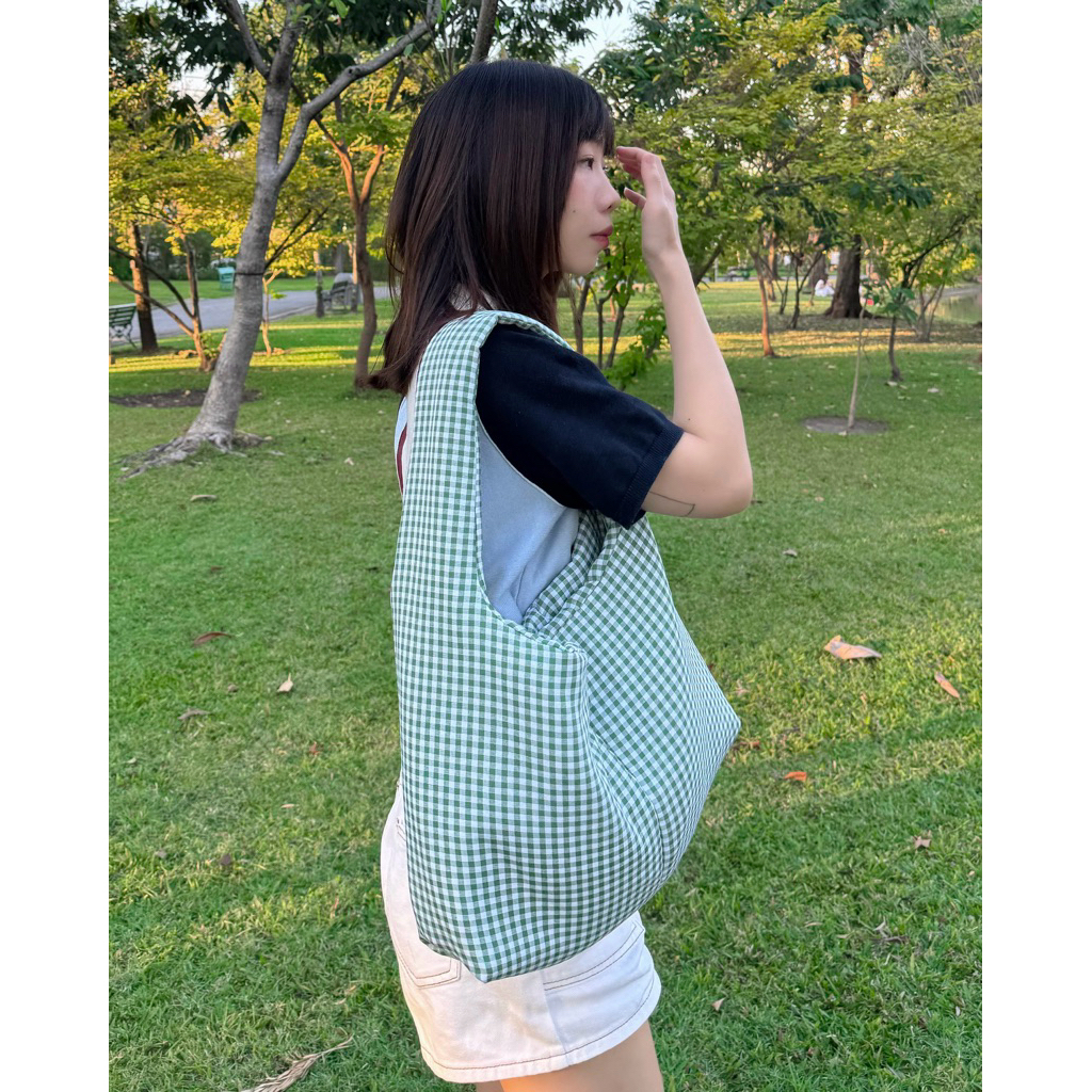 [ CLEARANCE SALE ORIGINAL LOGO ] Himawari Baggu Gingham Garden Butter Bag