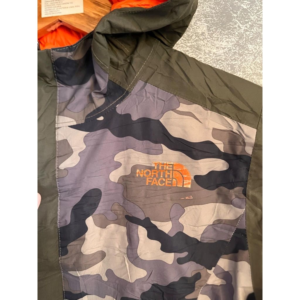 เสื้อกันหนาว The North Face มีตำหนิ