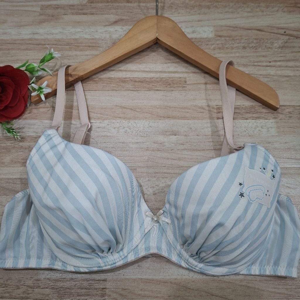 รอบ DEC/26 ส่งต่อ เสื้อใน งานไทย C3475 มีโครง ฟองบาง