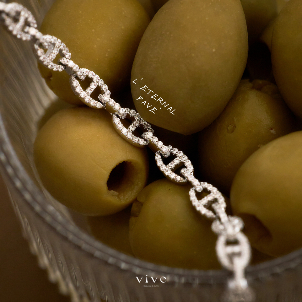 Vive - L'Eternal Pave Bracelet สร้อยข้อมือ