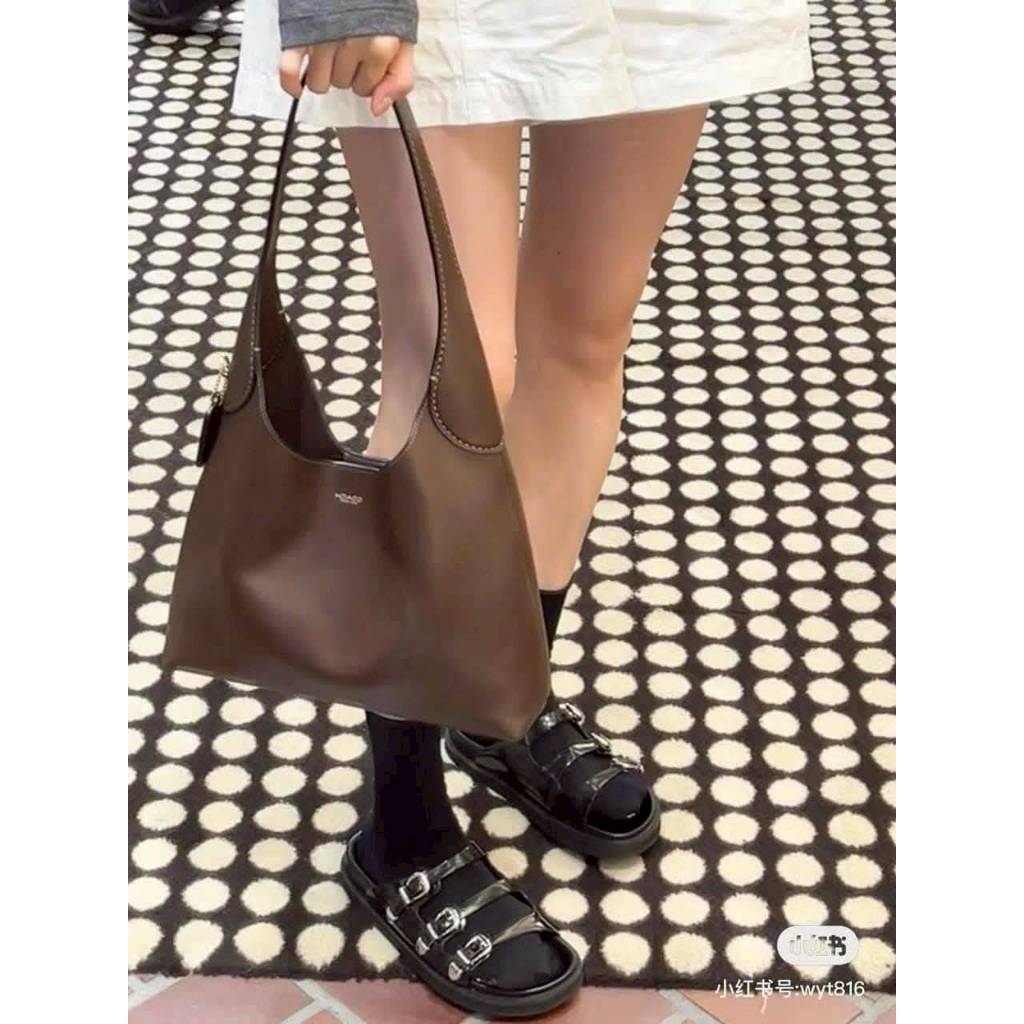 คป 🎀 (สด-ผ่อน) CU068 Brooklyn Shoulder Bag 28 สี Maple ( 91122 Bucket )