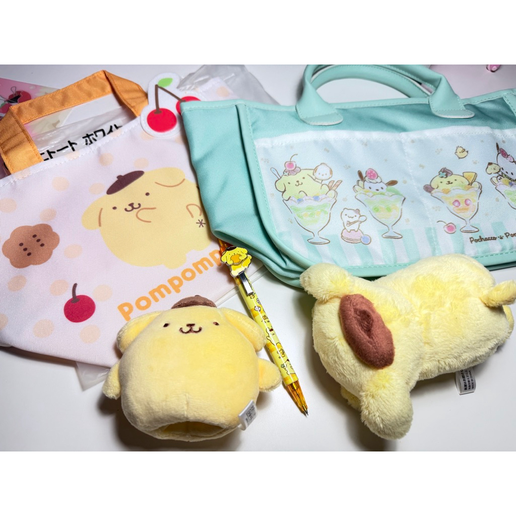 ของใช้ Pompompurin Sanrio 🇯🇵 ตุ๊กตา กระเป๋า พร้อมส่ง✨