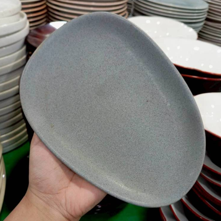 จานเซรามิก 8 นิ้ว จานเปล จานลายหิน จานใส่อาหาร จานราคาถูกๆ ทำจากเซรามิกเนื้อดี เข้าไมโครเวฟได้