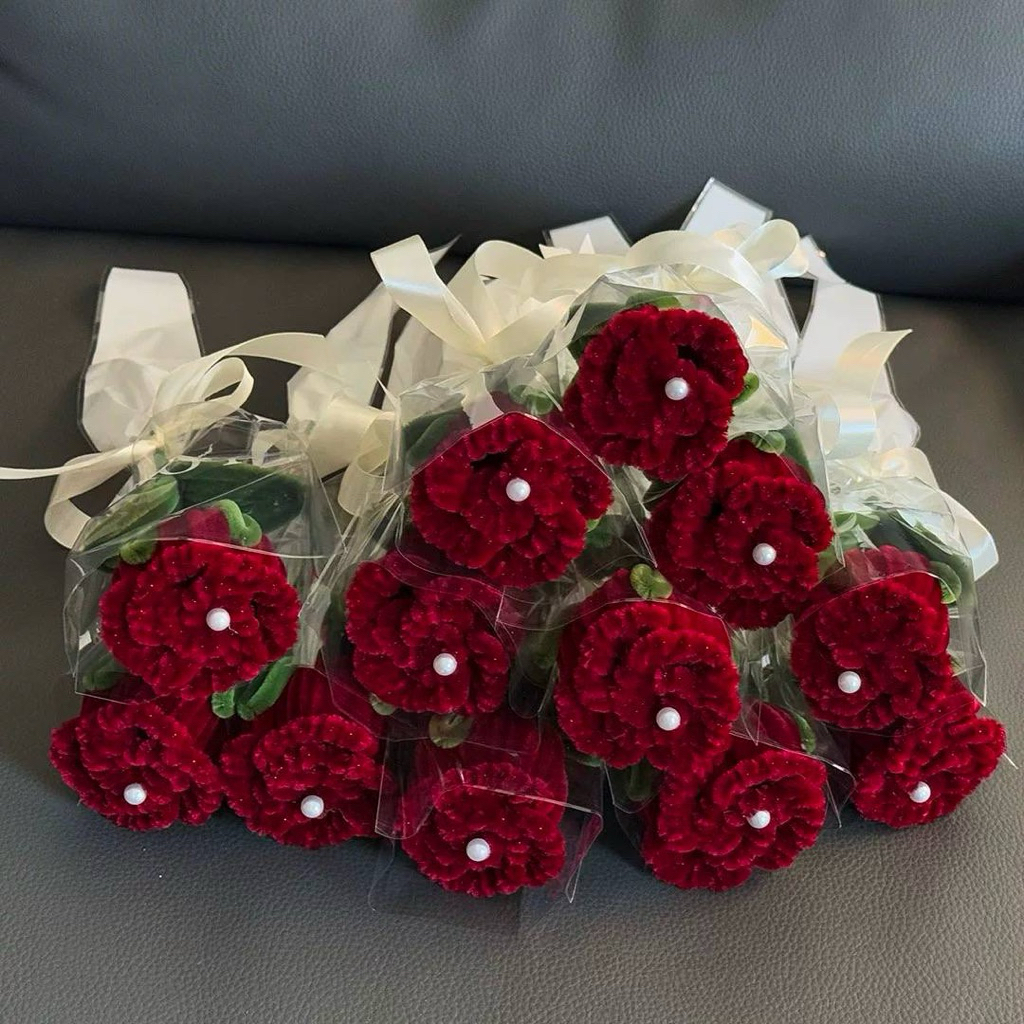 ดอกกุหลาบ ทำจากลวดกำมะหยี่ - รูปที่ 2