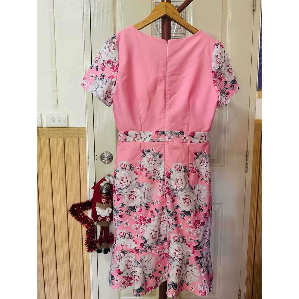 เดรสสีชมพู ยี่ห้อ Elgrand สภาพสวย