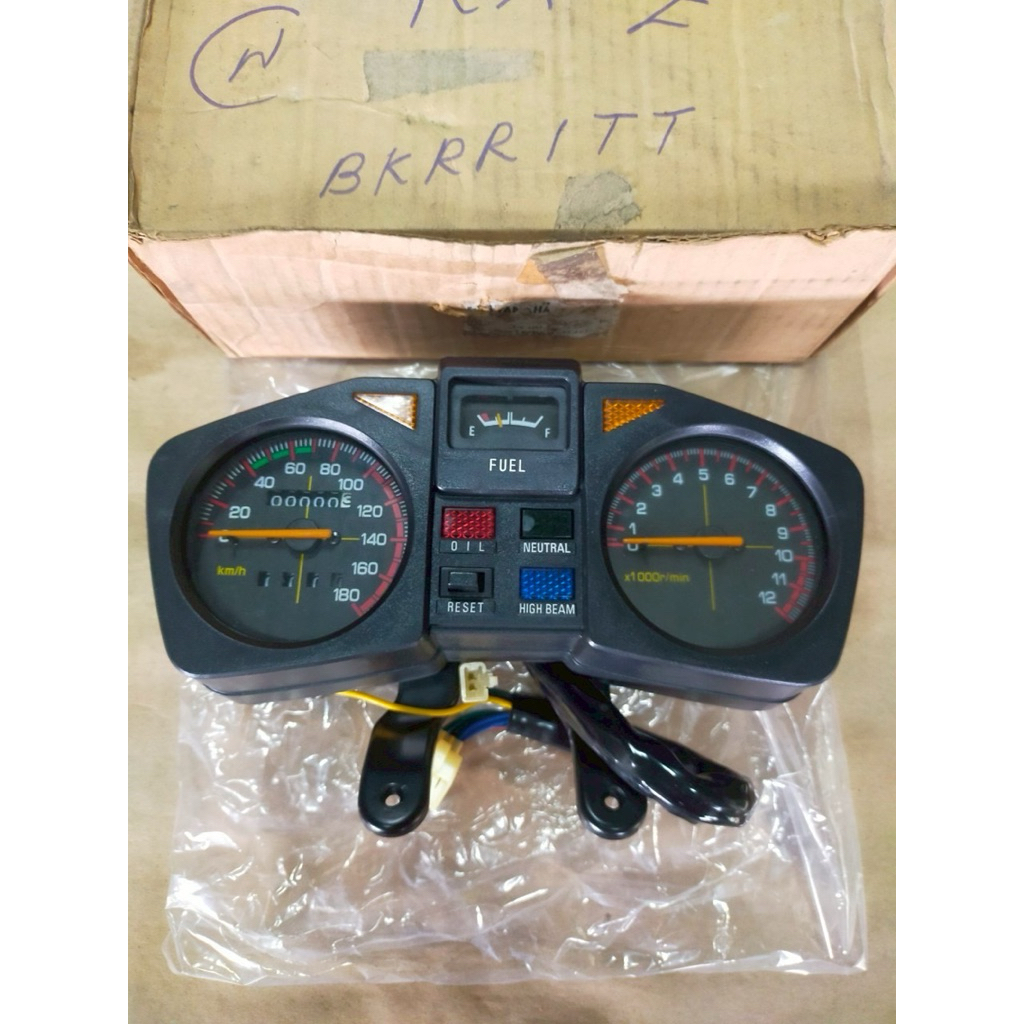 ชุด เรือนไมล์ Yamaha RXZ งานผลิตเก่า อย่างดี ของใหม่ค้างสต๊อก สวยๆ