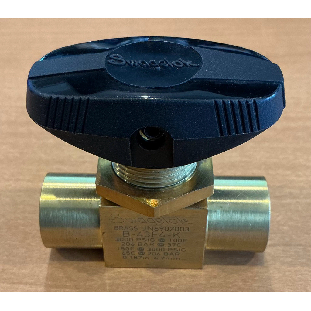 B-43F4K,Ball Valve Size:1/4”FNPT,Brass(SWAGELOK)
