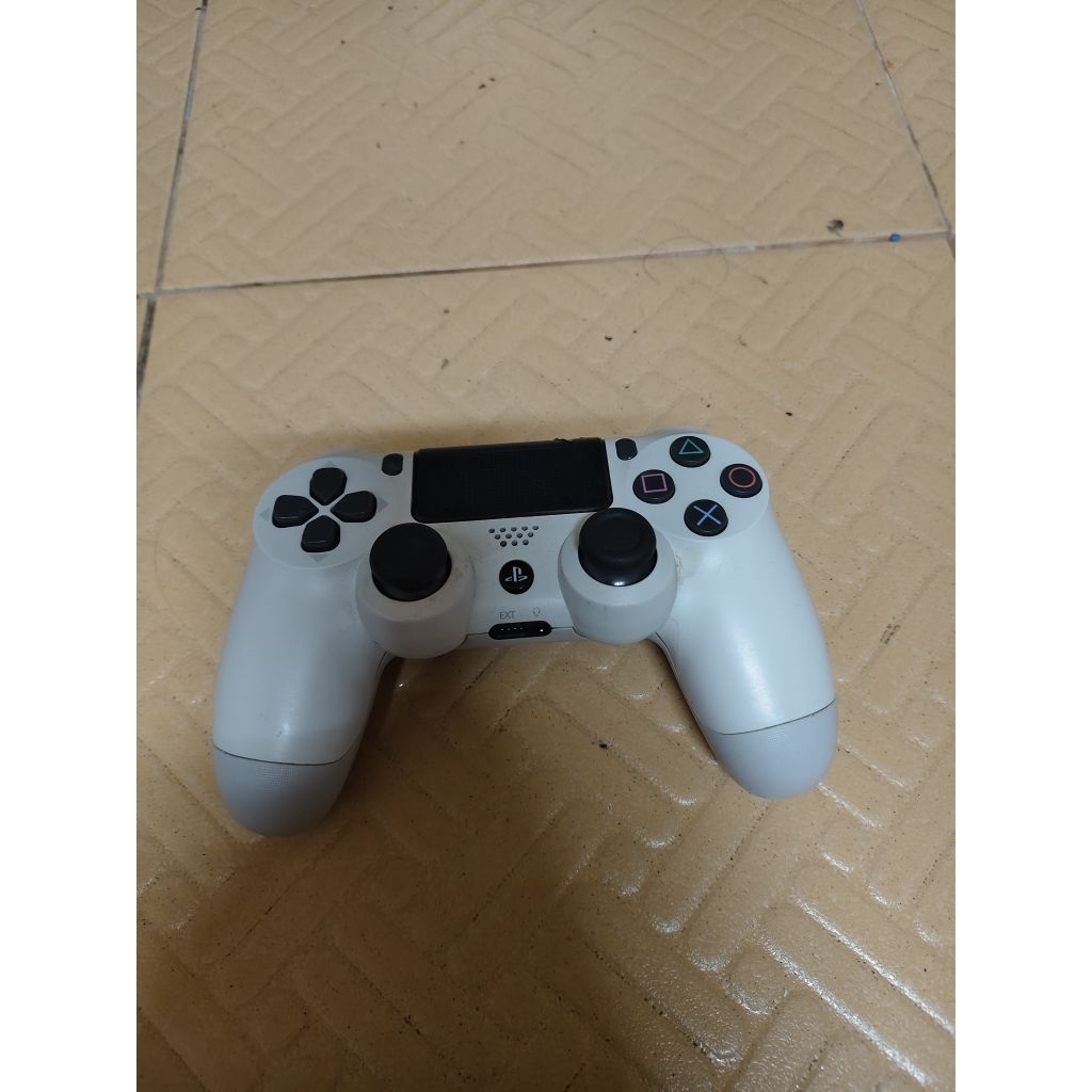 Joy ps4 gan2 เทียบแท้ สภาพสวยใช้งานปกติ