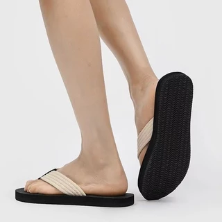 【GSH】ญี่ปุ่นเกาหลีอินเทรนด์ Flip-Flops ผู้ชายที่เรียบง่าย Flip-Flops รองเท้าแตะชายหาดลําลองกันลื่นกลางแจ้ง (ขนาด 39-46)
