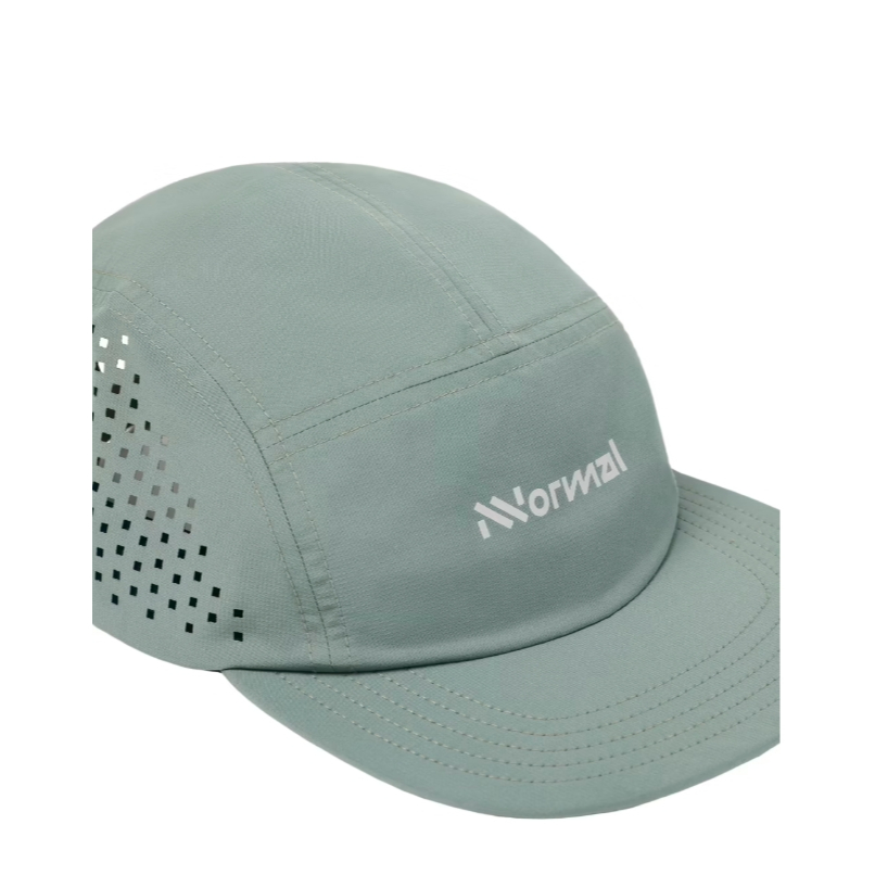 NNORMAL RACE CAP หมวกวิ่ง ปรับระดับได้ ใส่ได้ทั้งผู้ชายและผู้หญิง มีเจาะระบายอากาศด้านข้าง
