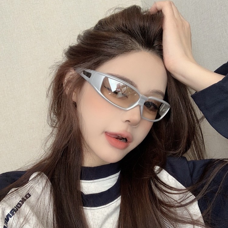 COD🌷แว่นตากันแดดเทคโนโลยีอนาคตY2Kสไตล์พังก์สุดเท่ป้องกันรังสียูวีแว่นตาผู้ชายและผู้หญิง-detlyet - รูปที่ 3