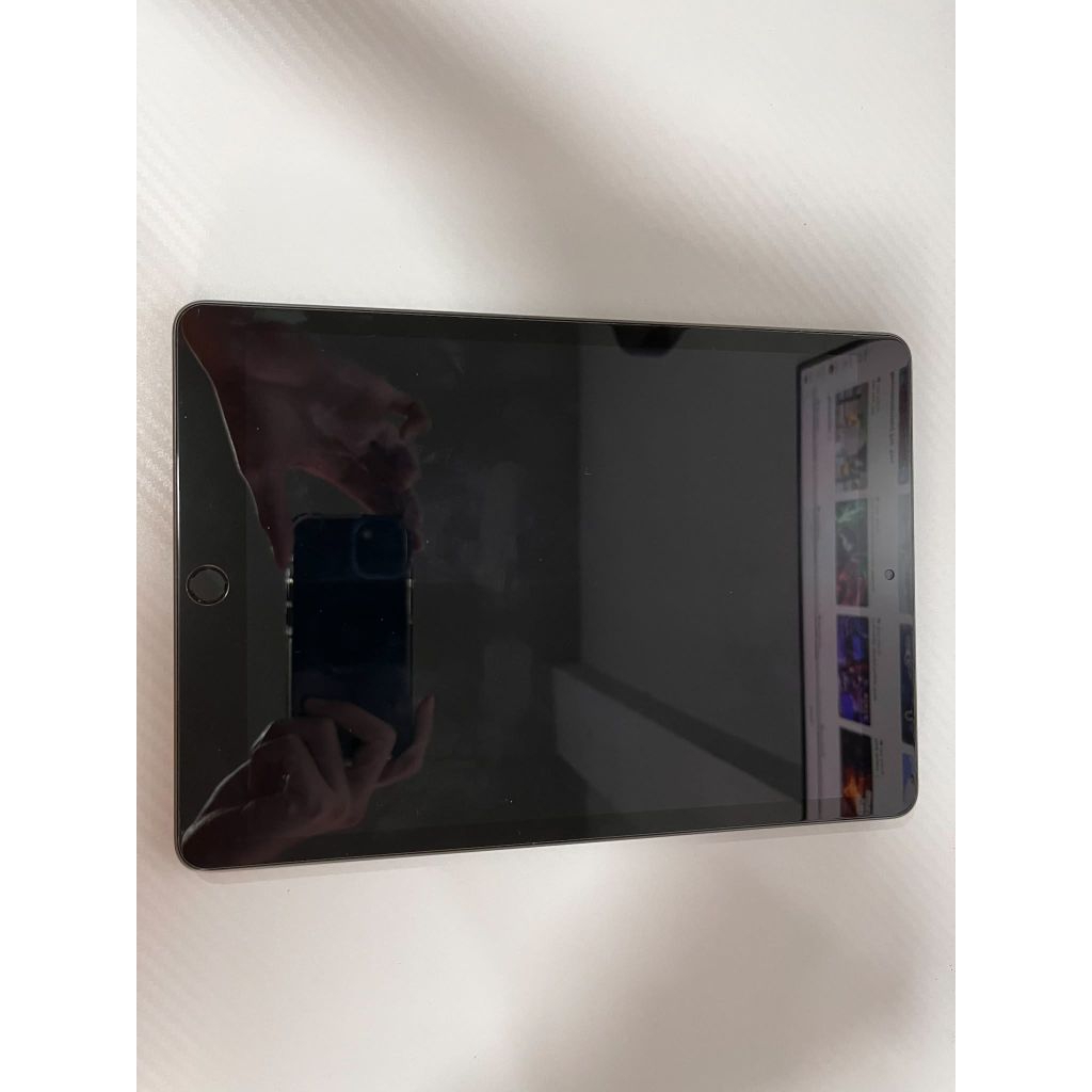 Ipad gen9 64 GB. มือสอง พร้อมของแถม