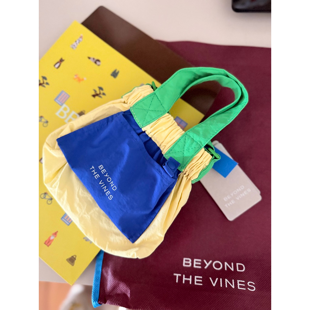 new ! กระเป๋า Beyond The Vines - micro Dumpling bag สี limited
