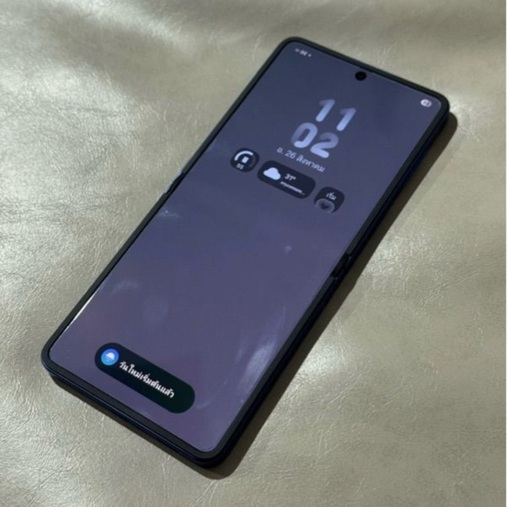 Samsung Z Flip 7 มือสอง