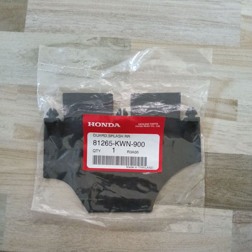 แผ่นกันโคลน HONDA PCX150 ปี2012-2017/PCX125 ปี2009 แท้เบิกศูนย์ 81265-KWN-900