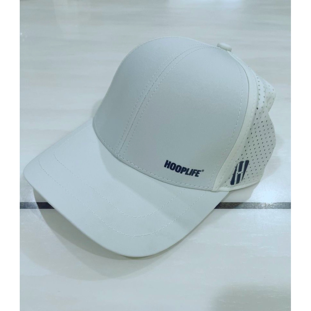 หมวกแก๊ป สีขาว HOOPLIFE ของแท้มือ 1