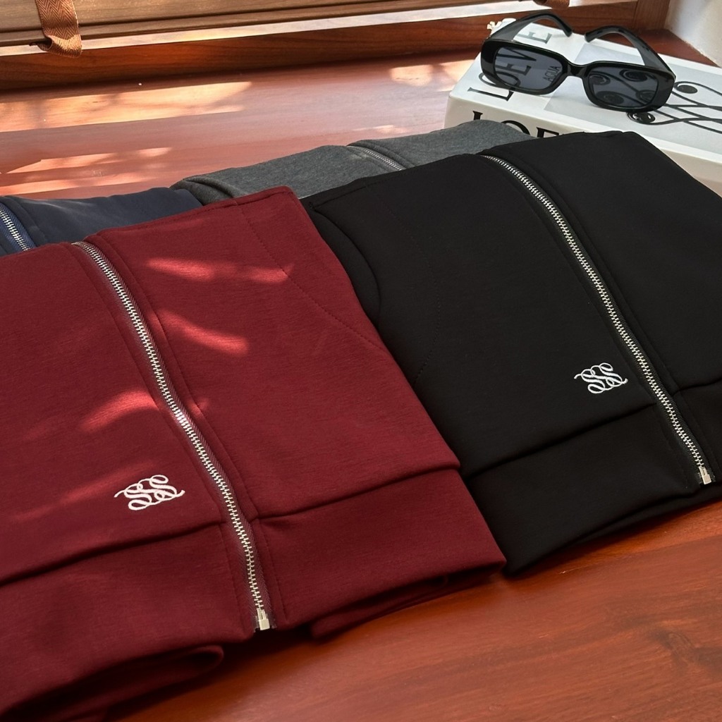 Sissy Store : เสื้อฮู้ดซิปแขนยาว ผ้าวอร์ม (S-M)  เนื้อผ้านุ่ม  ยืดหยุ่นได้ ใส่สบายมาก - รูปที่ 4