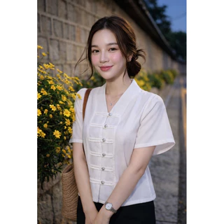 แบบเสื้อสีขาว ที่พร้อมส่ง ชุดที่1