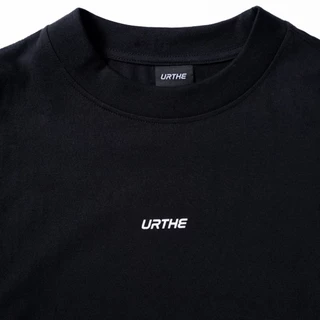 URTHE - เสื้อยืด คอกลม รุ่น SLIM FIT MINI LOGO TEE