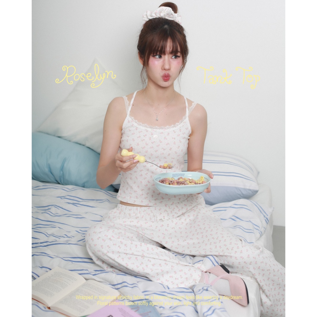 kome.offi เสื้อสายเดี่ยวลายดอก รุ่น roselyn tank top รูปที่ 7