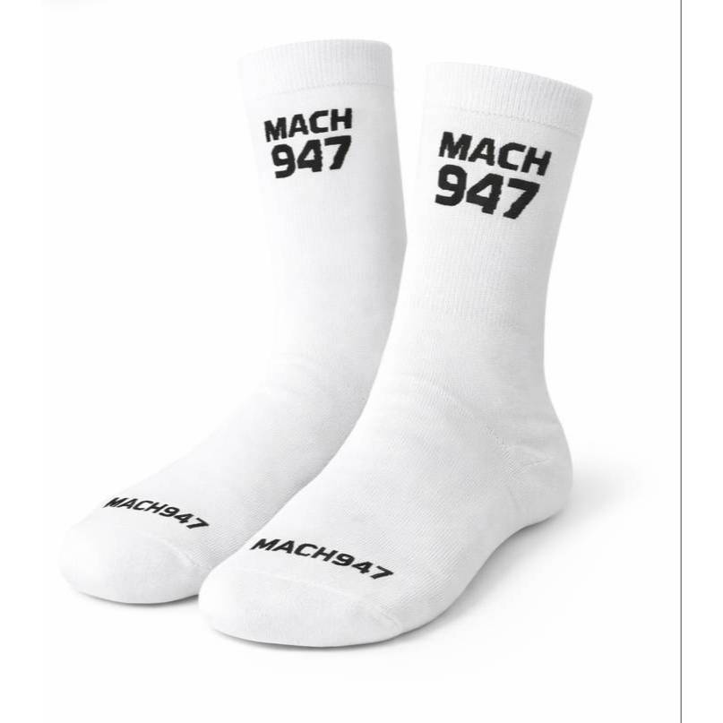 947 MACH Concept Lab ปลดปล่อยความได้เปรียบในการแข่งขันของคุณด้วยถุงเท้าปั่นจักรยานสีทึบสำหรับการแข่ง