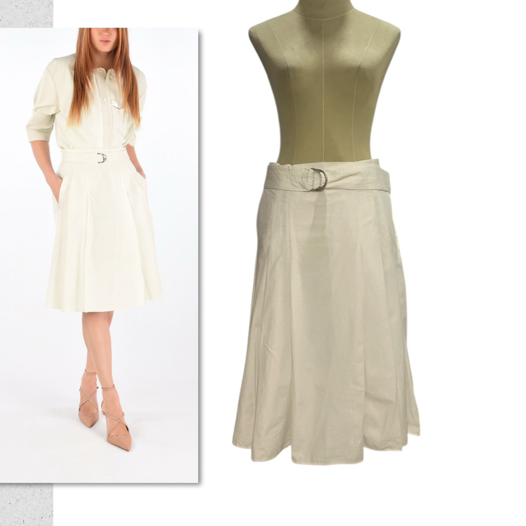 Zaraยังไม่เคยใช้งานwhite skirt with beltกระโปรงสีขาวพร้อมเข้มขัดsize S